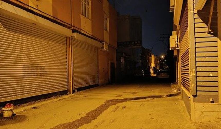 Adana'da Silahlı Saldırı: 24 Yaşındaki Kadın Hayatını Kaybetti