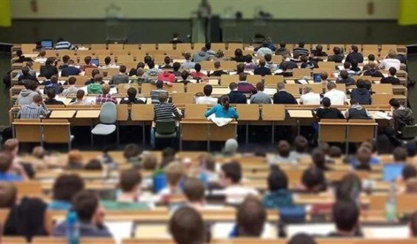 YKS tercih kılavuzu yayımlandı: İşte üniversitelerin toplam kontenjanı