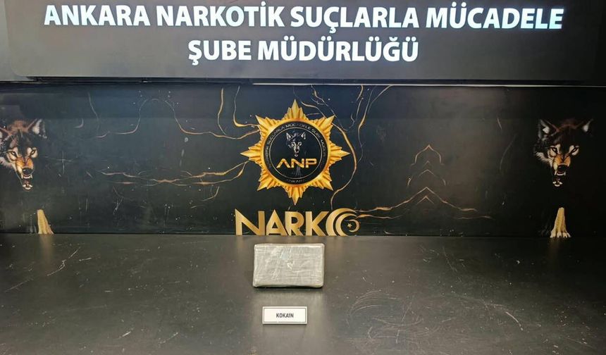 Ankara’da otomobilde 1 kilo 200 gram kokain ele geçirildi: 3 gözaltı