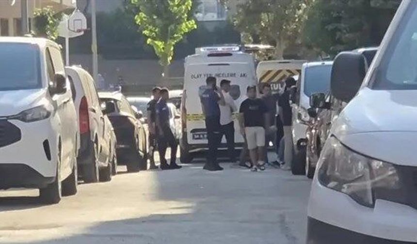 Gaziosmanpaşa'da şüpheli ölüm: Evde boğazı kesilmiş halde bulundu