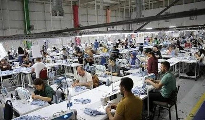 İstihdamını koruyan işletmelere aylık 3 bin 500 TL destek! Yeni dönem başladı