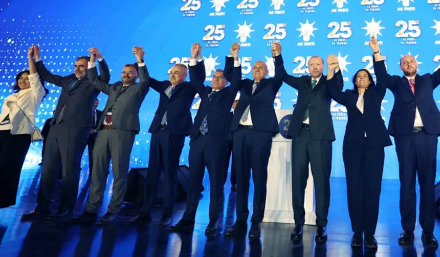 AK Parti'ye katılan Ömer Karakaş eleştirilere yanıt verdi: 'Çizgimi değiştirmedim'
