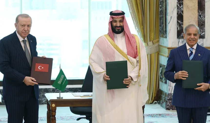 Türkiye, Suudi Arabistan ve Pakistan arasında Mekke Anlaşması imzalandı