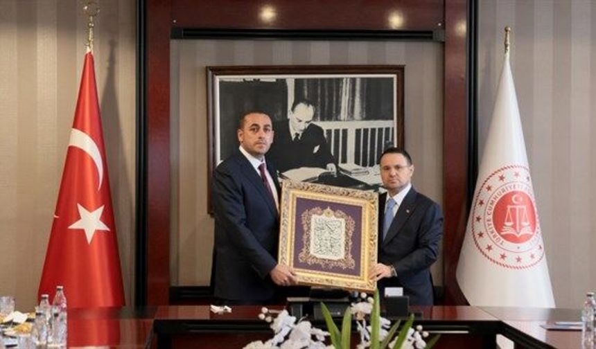 Bakan Gürlek, Ankara Cumhuriyet Başsavcısını makamında ziyaret etti