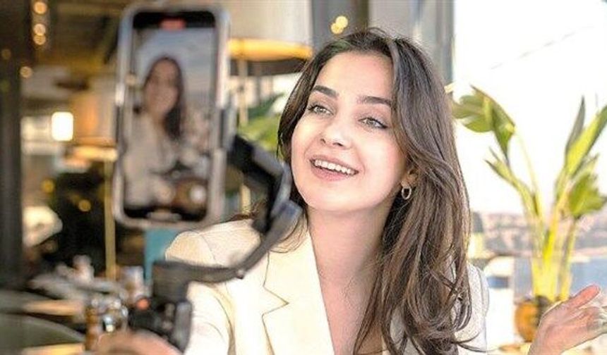 Fenomen ekonomisi milyar liralara ulaştı: Tavsiye mi, reklam mı?