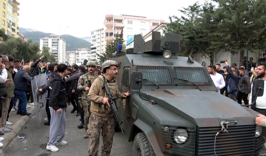 Okul saldırısı davasında anne ve baba hakim karşısında! ‘Oğlumdan şikayetçiyim’