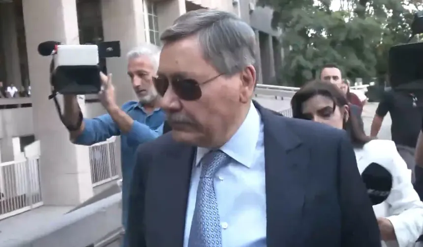 Melih Gökçek’ten adliye çıkışı açıklama: ‘Televizyonlara bol bol çıkacağım’