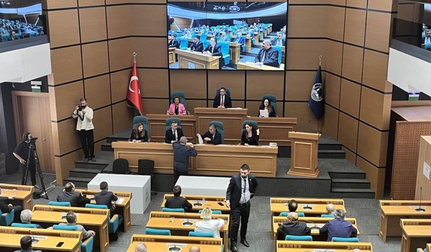 Üsküdar Belediyesi seçiminde ilk tur 21-19 oyla tamamlandı