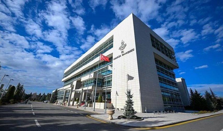 Son dakika! AYM, Yeni Parti’ye 1 ay süre verdi