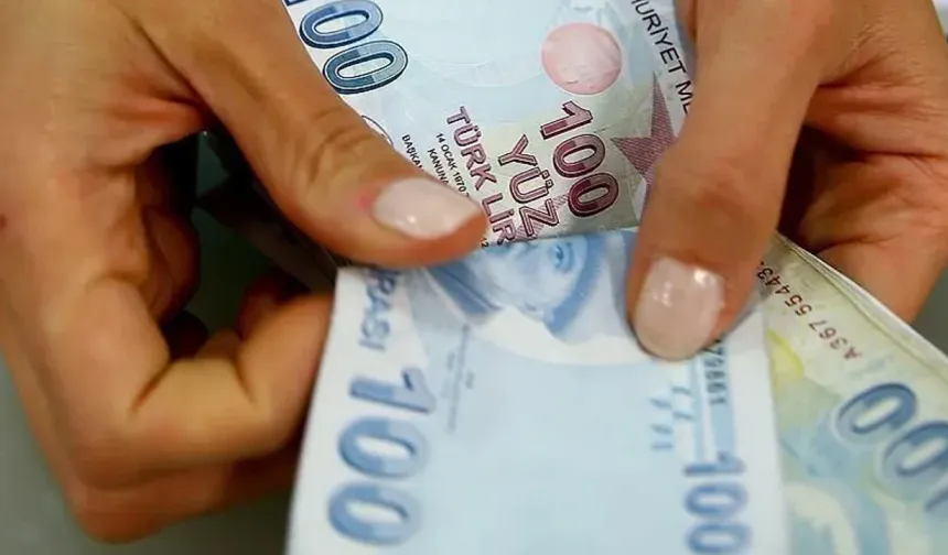 Yaşlı ve engelli aylıkları için ödemeler hesaplara geçiyor