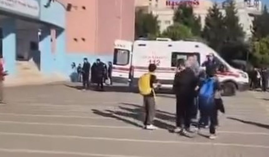 Başakşehir’de Okulda Gerçekleşen Saldırıda Yaralanan Bir Öğrenci Hayatını Kaybetti