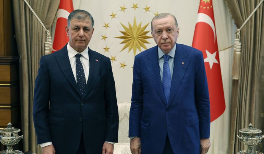 Başkentte sıcak saatler: Cemil Tugay AK Parti'ye katılıyor