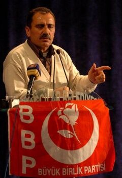 İlkeli duruşuyla dikkati çeken bir lider: Muhsin Yazıcıoğlu