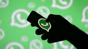 WhatsApp, yeni gizlilik sözleşmesinin onaylanma tarihini 15 Mayıs&#039;a ertelemişti. Sözleşmeyi kabul etmeyenlerin hesaplarına bu tarihten itibaren ne olacağı açıklandı.