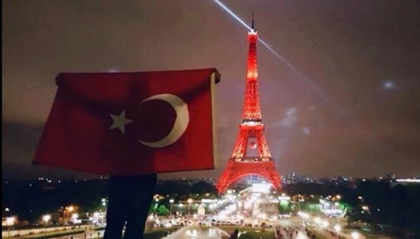 Fransa: Türkiye'nin Kuzeydoğu Suriye'deki saldırısı tehlikeli. 5 yıldır savaştığımız DEAŞ'a fayda sağlıyor. Durdurulmalı.