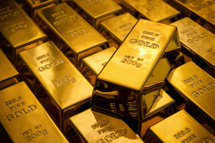 Altın fiyatları ile ilgili flaş gelişme! Eylül ayı başlarında 500 lira seviyesinde olan gram altın, kasım ayında 700 lirayı geçti. Merkez Bankası’nın faiz indirimleri sonrasında altın fiyatları da dolara paralel olarak yükseldi ve 780 lira olarak tarihin en yüksek seviyesine ulaşmıştı.

