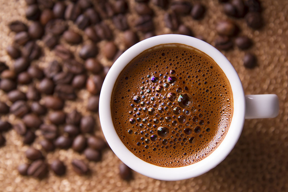 Norveç’te yapılan yeni bir araştırmaya göre, içilen kahve türünün kalp krizi riskini artırıp azaltabileceği tespit edildi.

