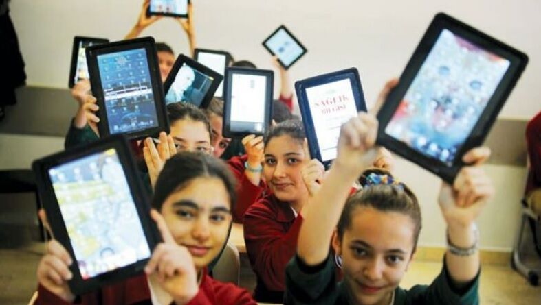 MEB'den Tablet Ödüllü Yarışma! İşte Başvuru Şartları
