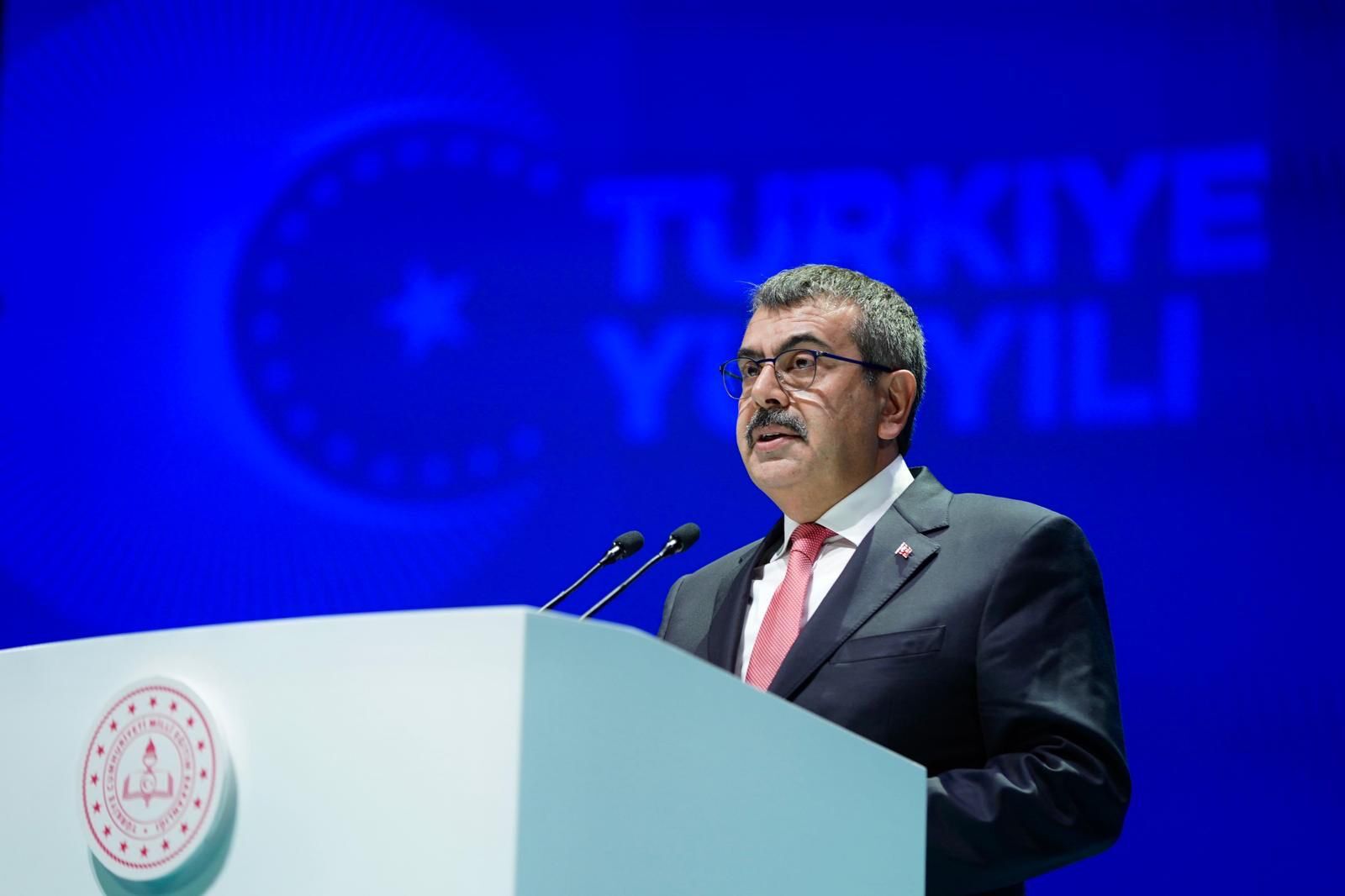 yusuf tekin kürsü