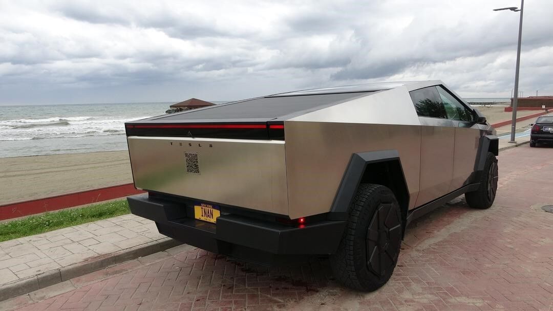 Cybertruck 4