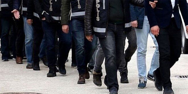 Izmir De Feto Ye Yonelik Operasyonda 10 Supheli Yakalandi