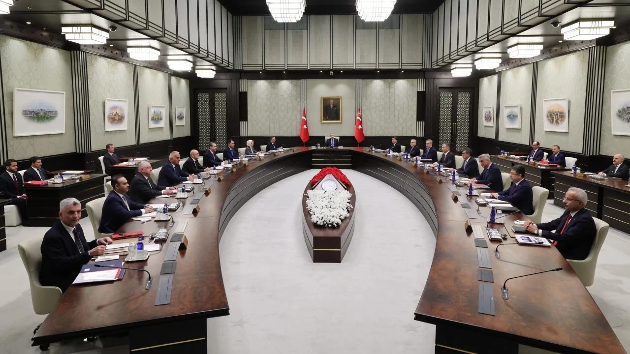 Kabine Cumhurbaskani Erdogan Baskanliginda Toplanacak Iste One Cikan Basliklar Lbci Cover