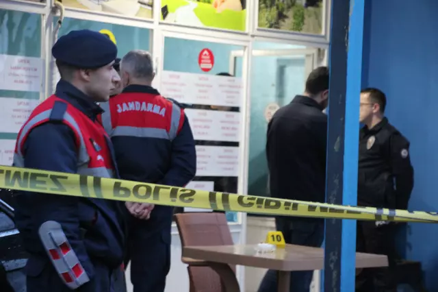 Emekli Polis Dehset Sacti Esini Ve Mhp Ilce 19546101 1398 M
