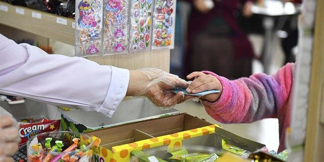 Istanbul Da Ihtiyac Sahibi Ogrencilere Aylik 2 Bin Lira Kantin Destegi