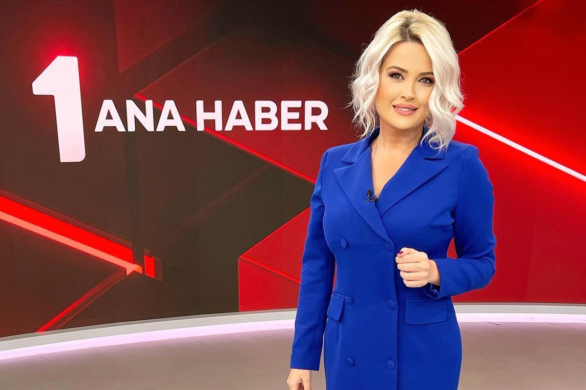 Trt 1 Sunucusu Isil Acikkar Anneler Gunu 31E11F69Cb Amp