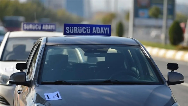 Ehliyet almak isteyenlere müjde! MEB değişikliğe gidiyor