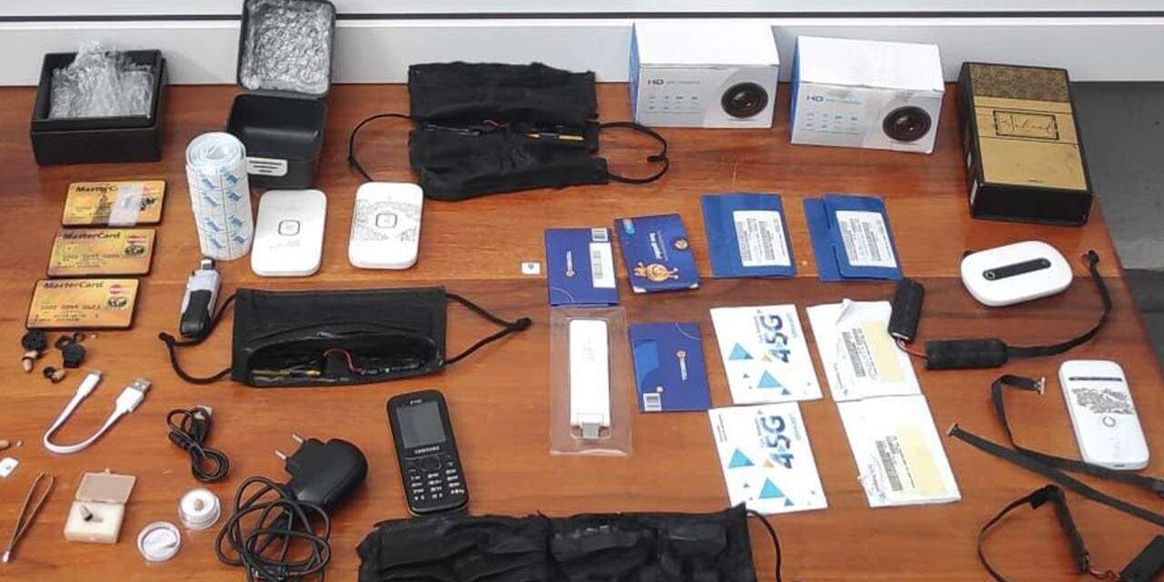 Unutulan Çanta Kopya Düzenini Ortaya Çıkardı: MEB Öğretmeni Gözaltına Alındı