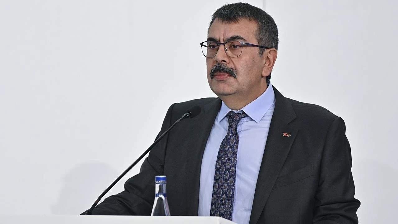 Milli Eğitim Bakanı Yusuf Tekin'den okullarda 'serbest kıyafet' açıklaması