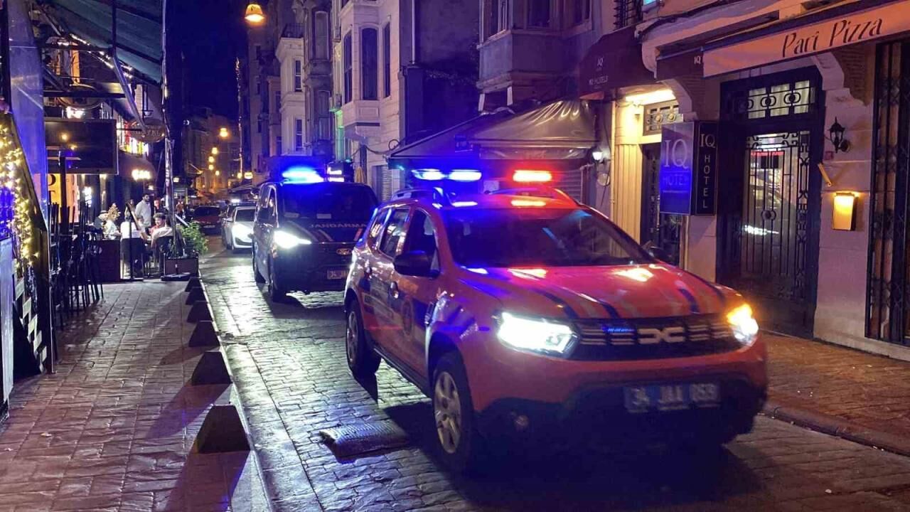 15 ilde LGBT Operasyonu! Çok Sayıda Gözaltı Var