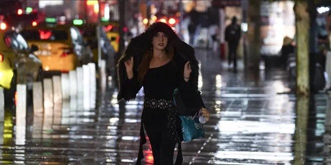Meteoroloji'den Sel ve Su Baskını Uyarısı! İstanbul, Ankara ve İzmir'de Sağanak Bekleniyor
