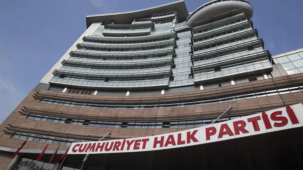 CHP'de tarihi ihraç depremi: Nazlıaka, Cihaner ve Böke dahil 48 kişi ihraç edildi