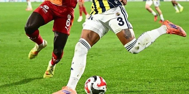 Derbi öncesi çarpıcı tablo: Fenerbahçe'nin kırmızı kart sayısı iki katı aştı